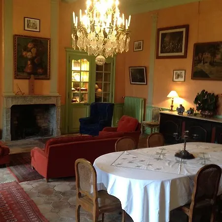 Chateau De La Chassaigne Thiers